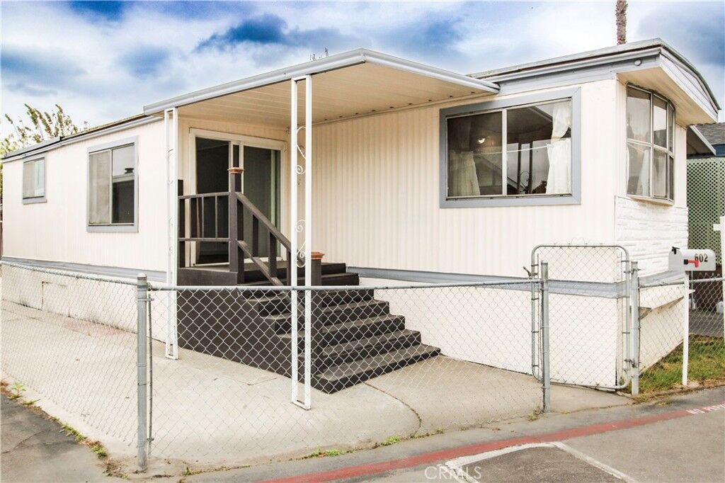 Property Photo: 6475 Atlantic 602 CA 90805