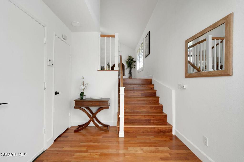 Property Photo: 638 White Oak Lane CA 91320