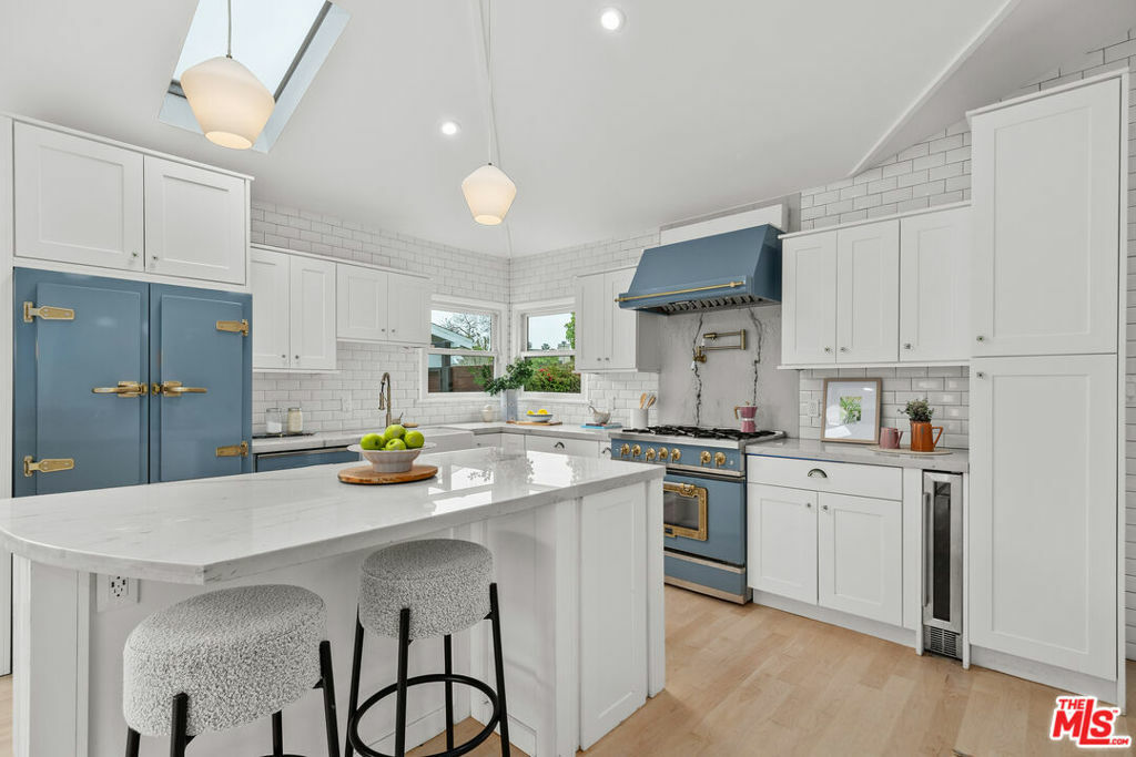 Property Photo: 3928 Michael Avenue CA 90066