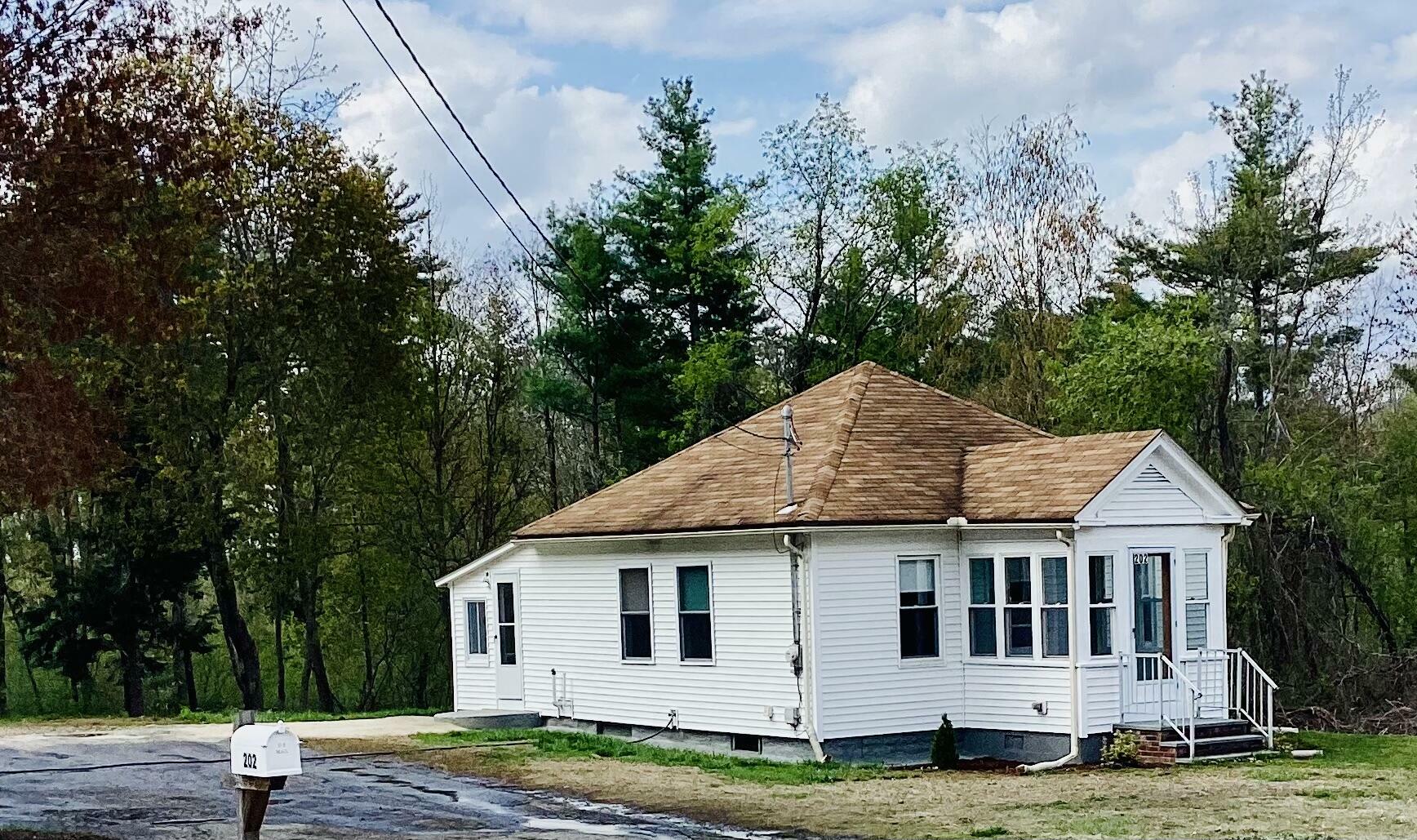 202 Cottage Street  Sanford ME 04073 photo