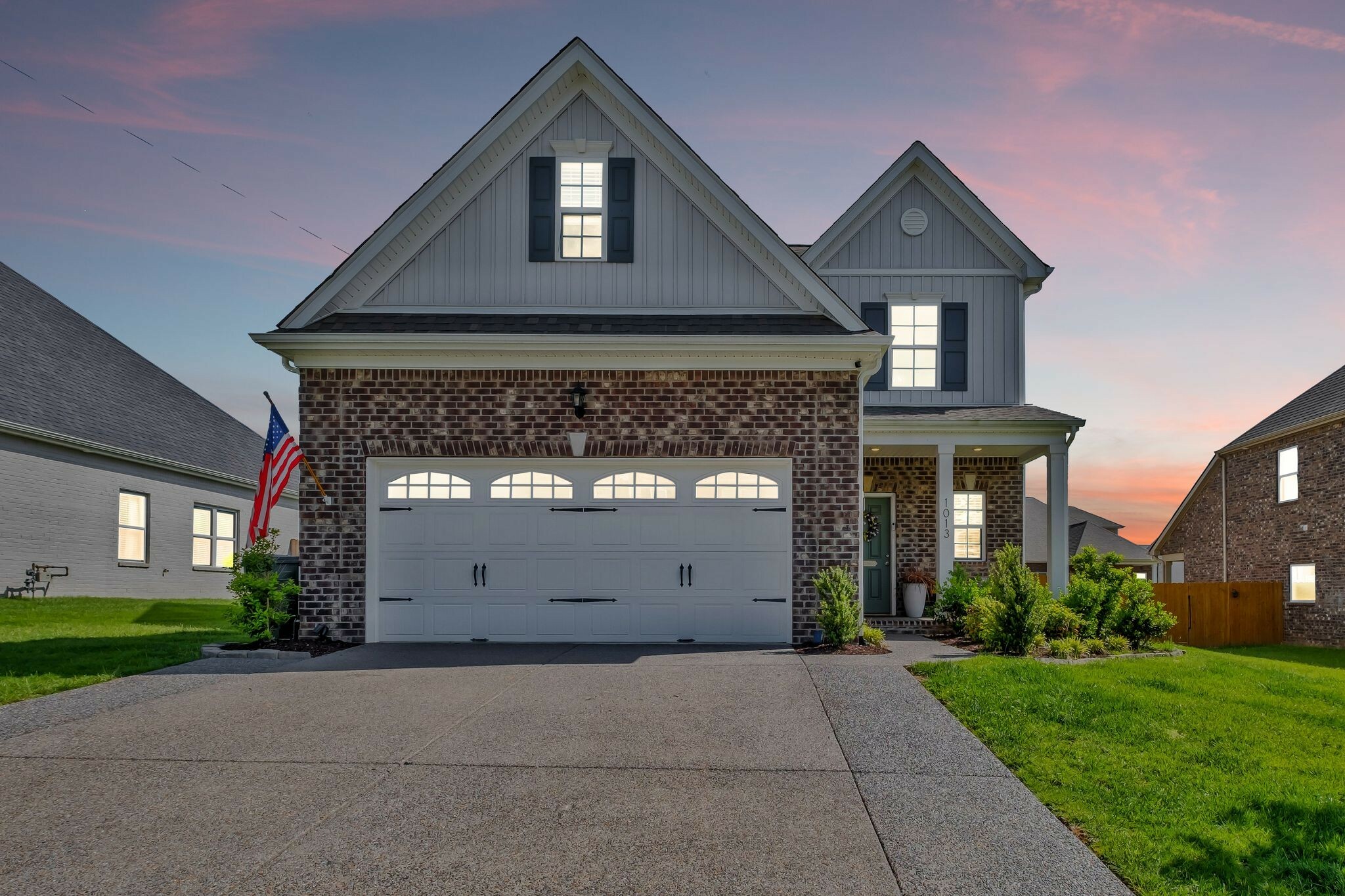 Property Photo: 1013 Wickshire Dr TN 37066