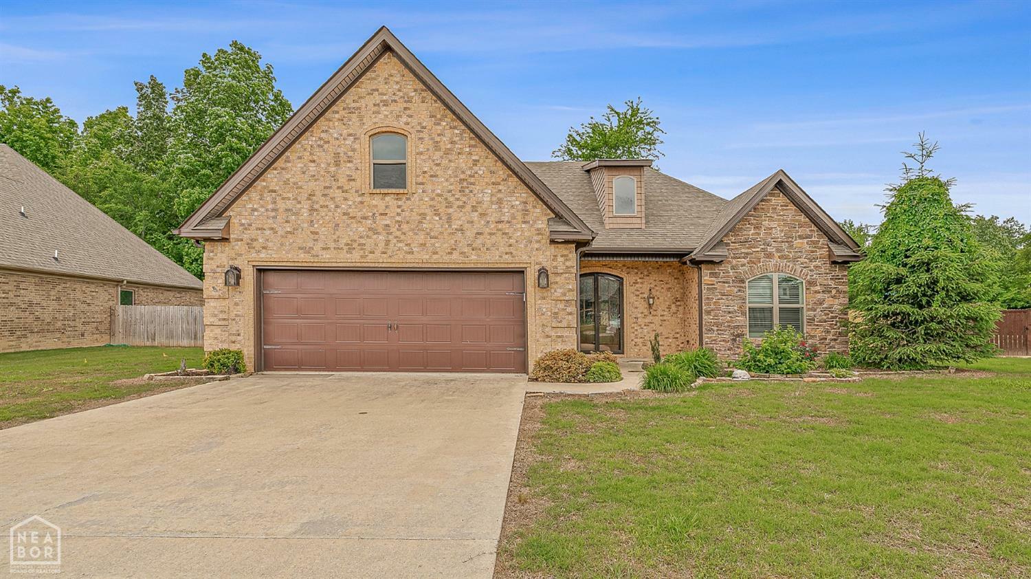Property Photo: 719 Smithfield Drive AR 72401