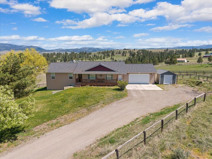 Property Photo:  556 Fescue Slope Road  MT 59833 