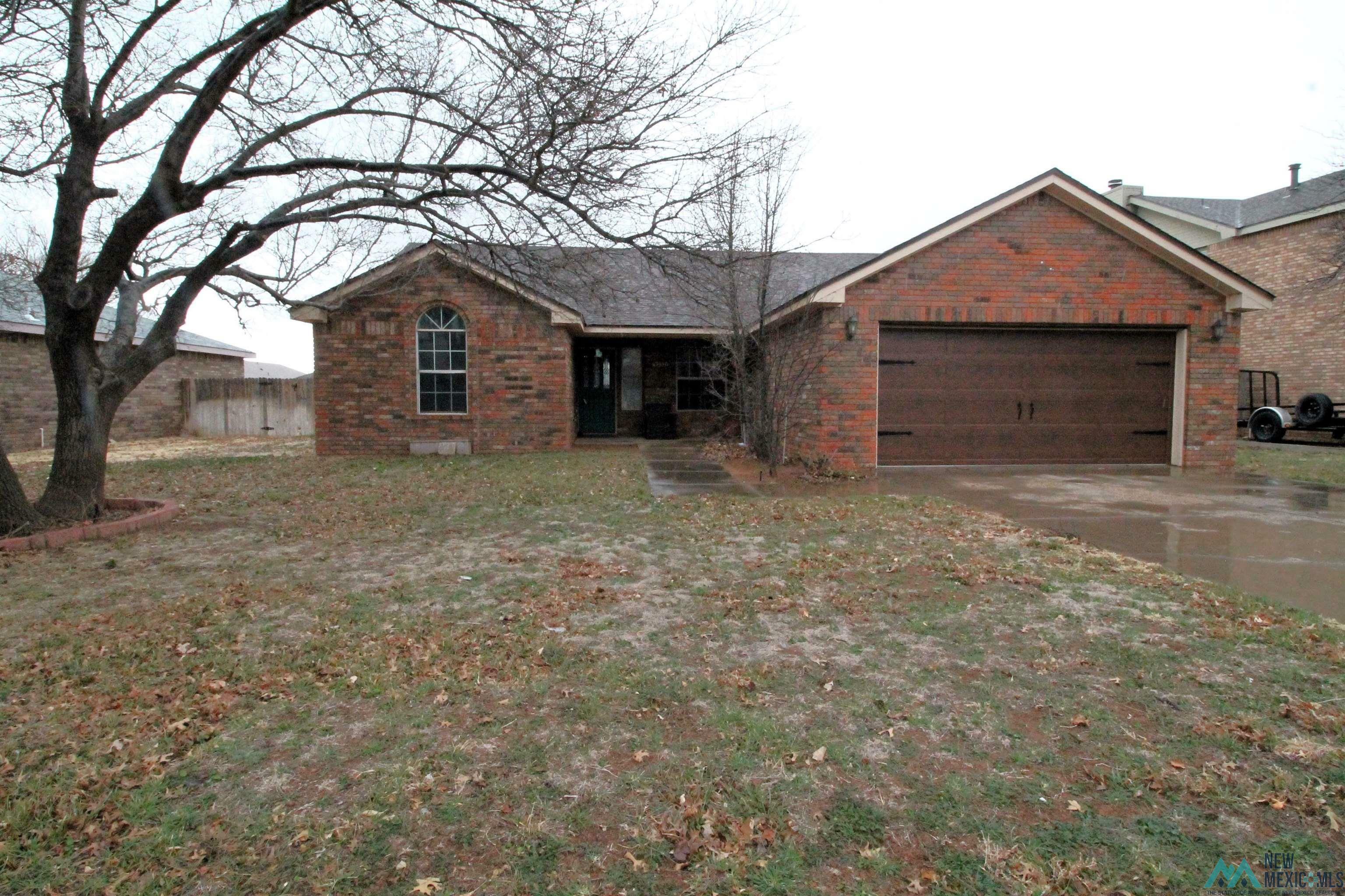 Property Photo: 2321 Hammond Boulevard NM 88101