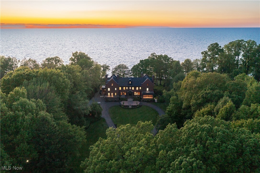 Property Photo: 12725 Lake Shore Boulevard OH 44108