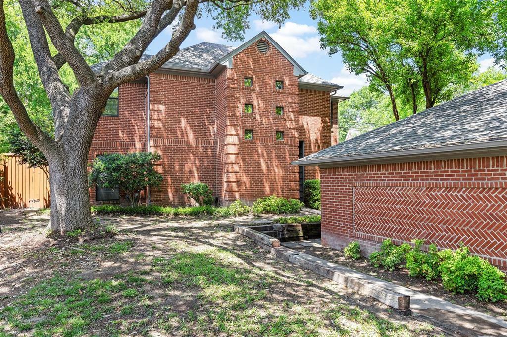 7123 Santa Fe Avenue  Dallas TX 75223 photo