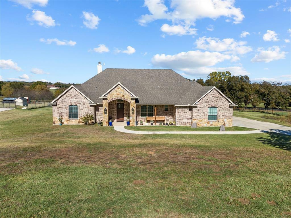 Property Photo: 3611 Bella Court TX 76088