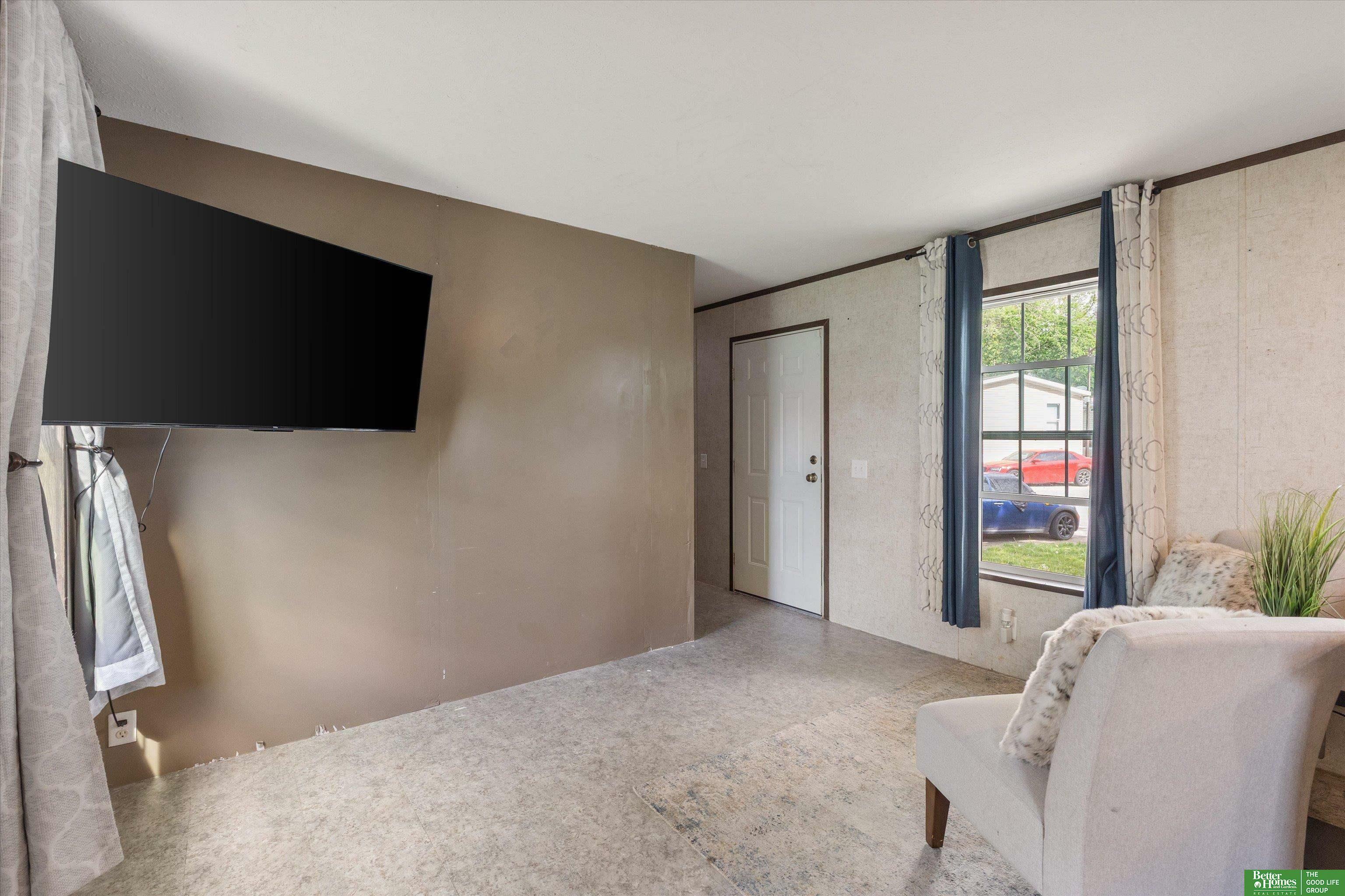 Property Photo: 2902 Hancock Street 35 NE 68005