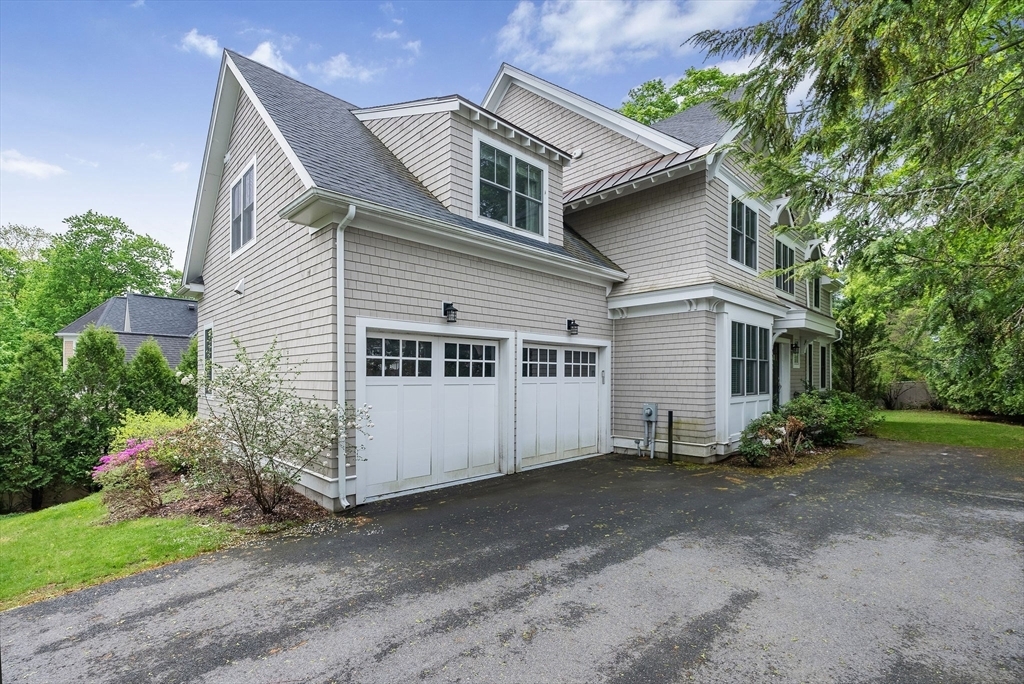 Property Photo: 7 Bemis Rd MA 02481