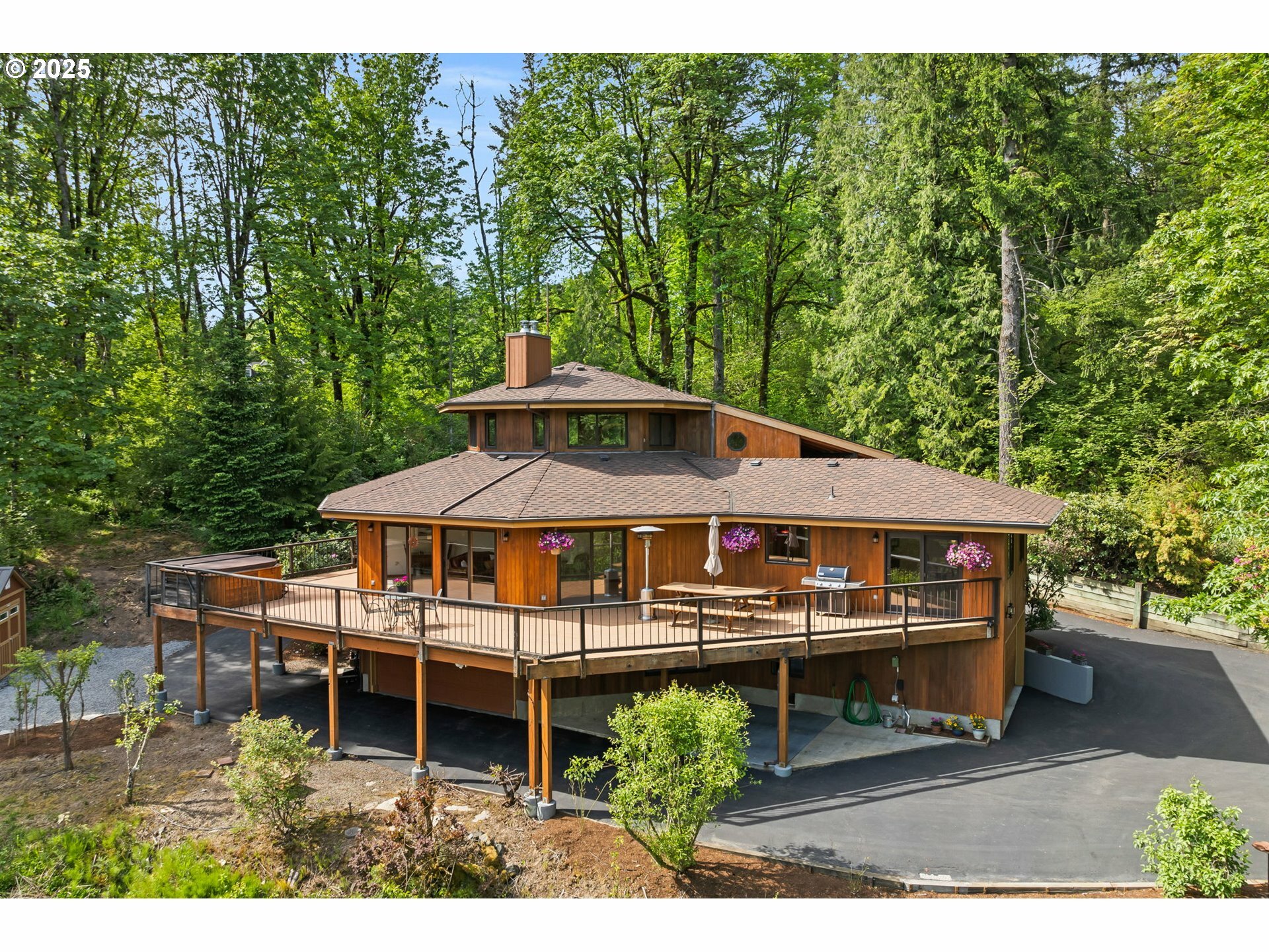 9325 NW Skyline Blvd  Portland OR 97231 photo