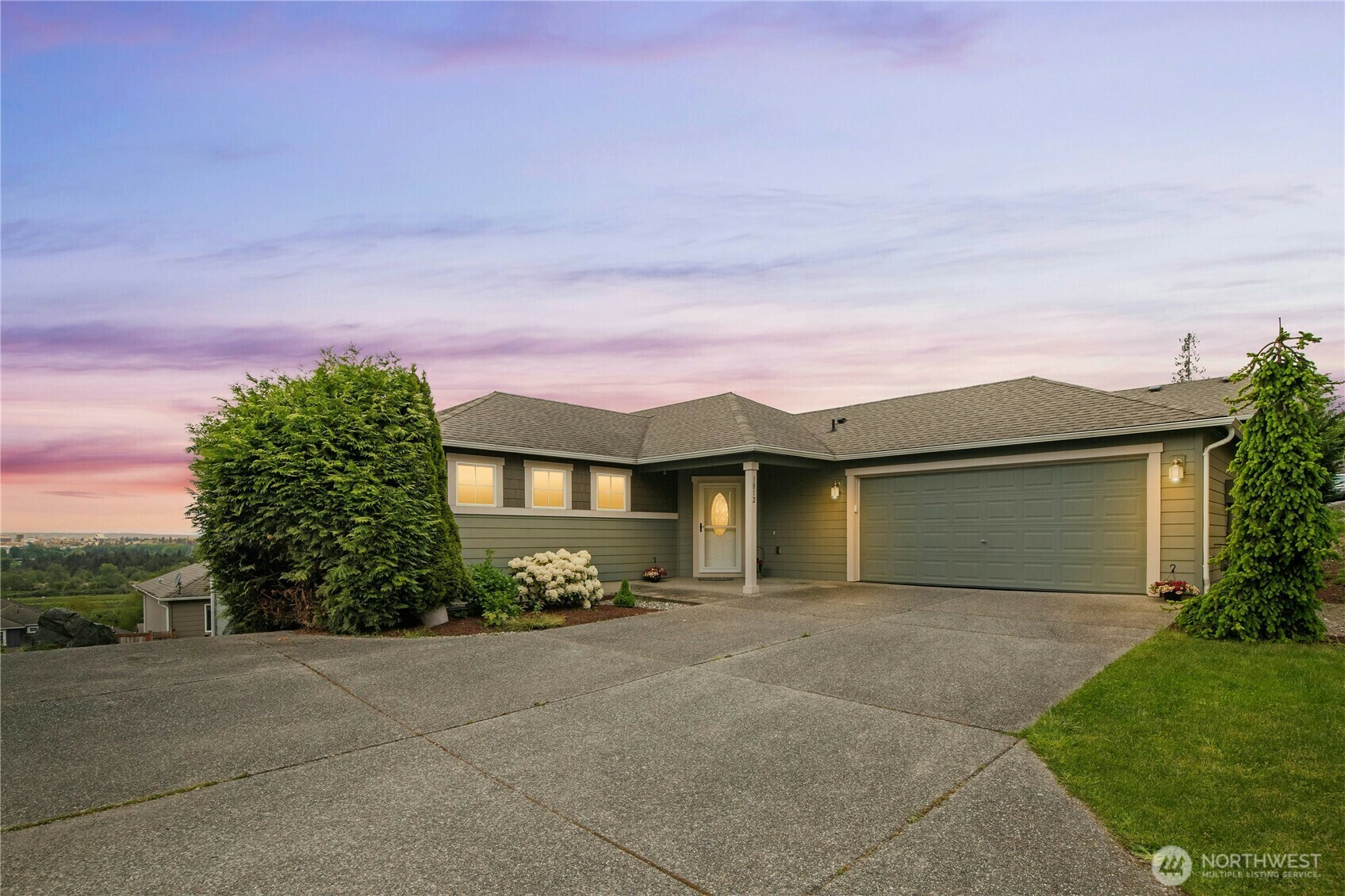 Property Photo: 1812 73rd Avenue SE WA 98258