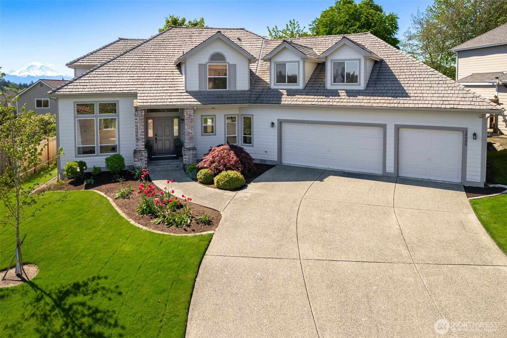 Property Photo: 14545 SE 243rd Place WA 98042