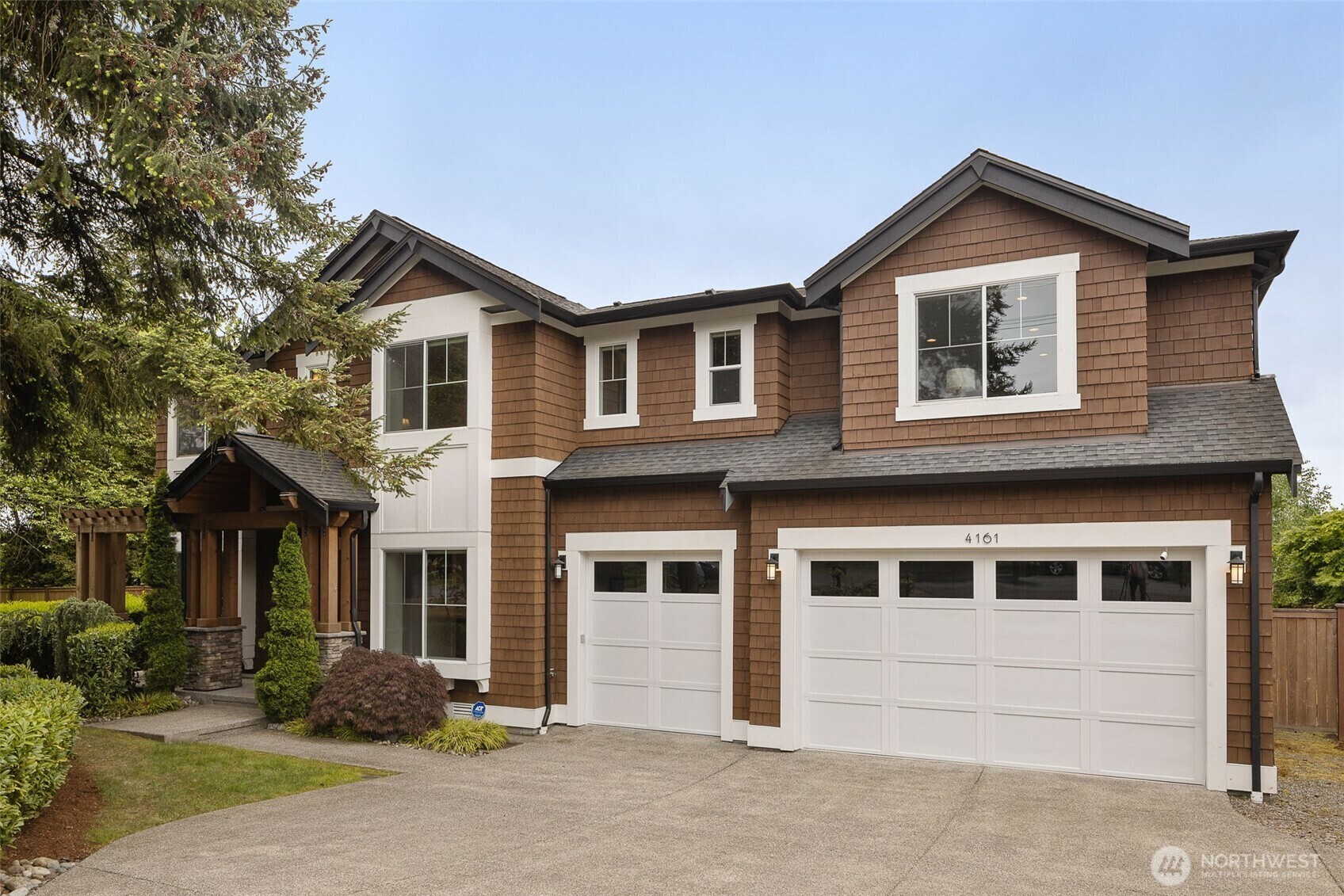 Property Photo: 4161 86th Avenue SE WA 98040