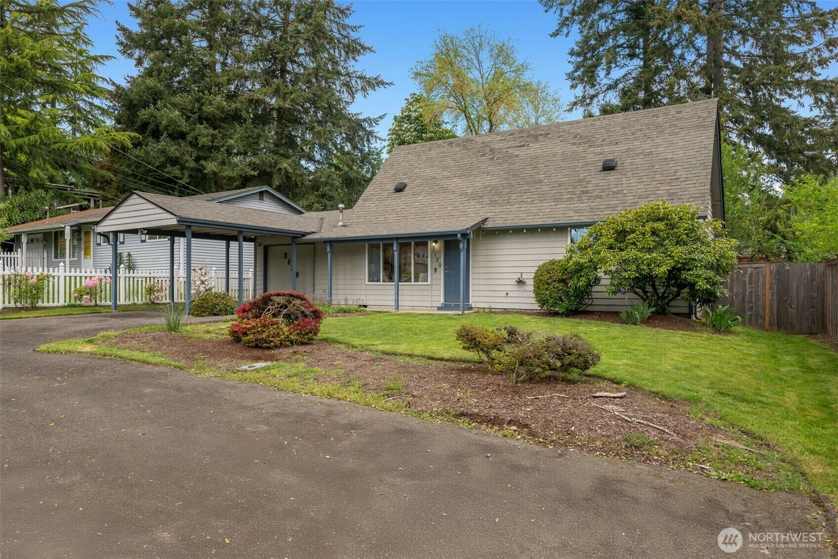 Property Photo: 3120 NE 195th Street WA 98155
