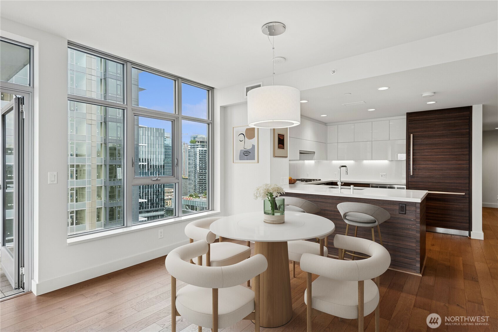 Property Photo: 588 Bell Street 2702S WA 98121