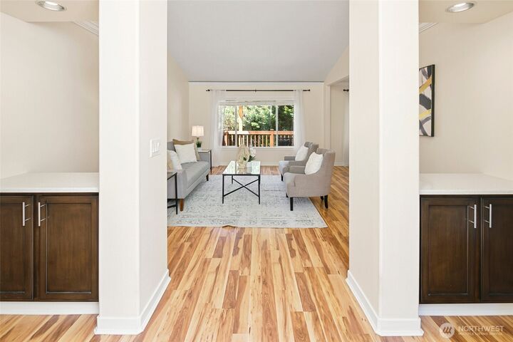 Property Photo:  12224 SE 39th Street  WA 98006 