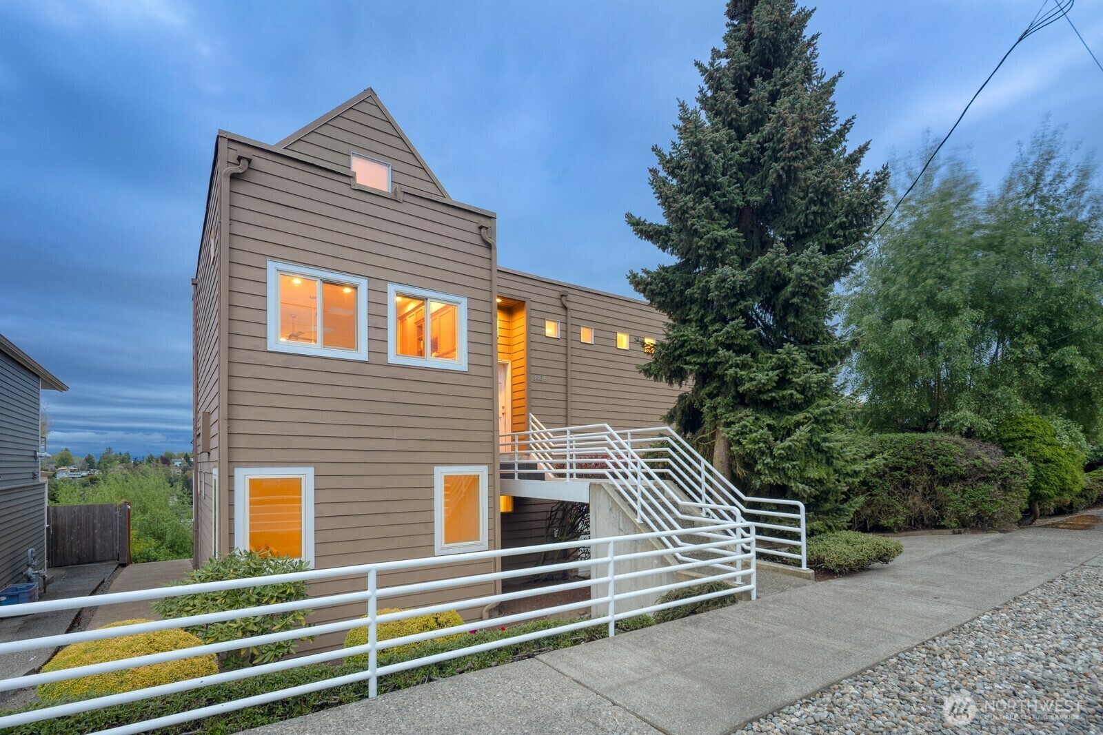 Property Photo: 3406 37th Avenue W WA 98199