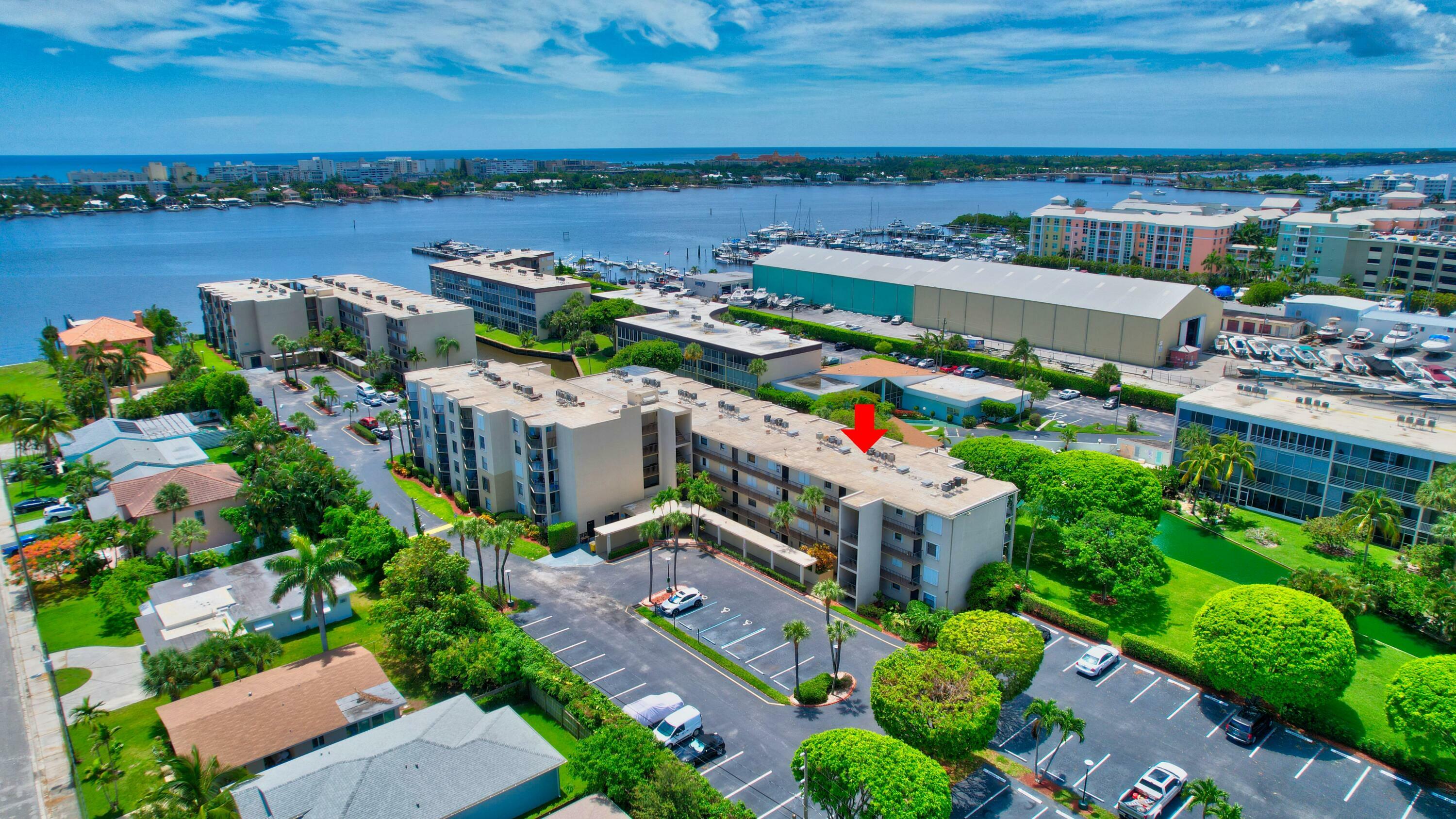 Property Photo: 890 N Federal Highway 206 FL 33462