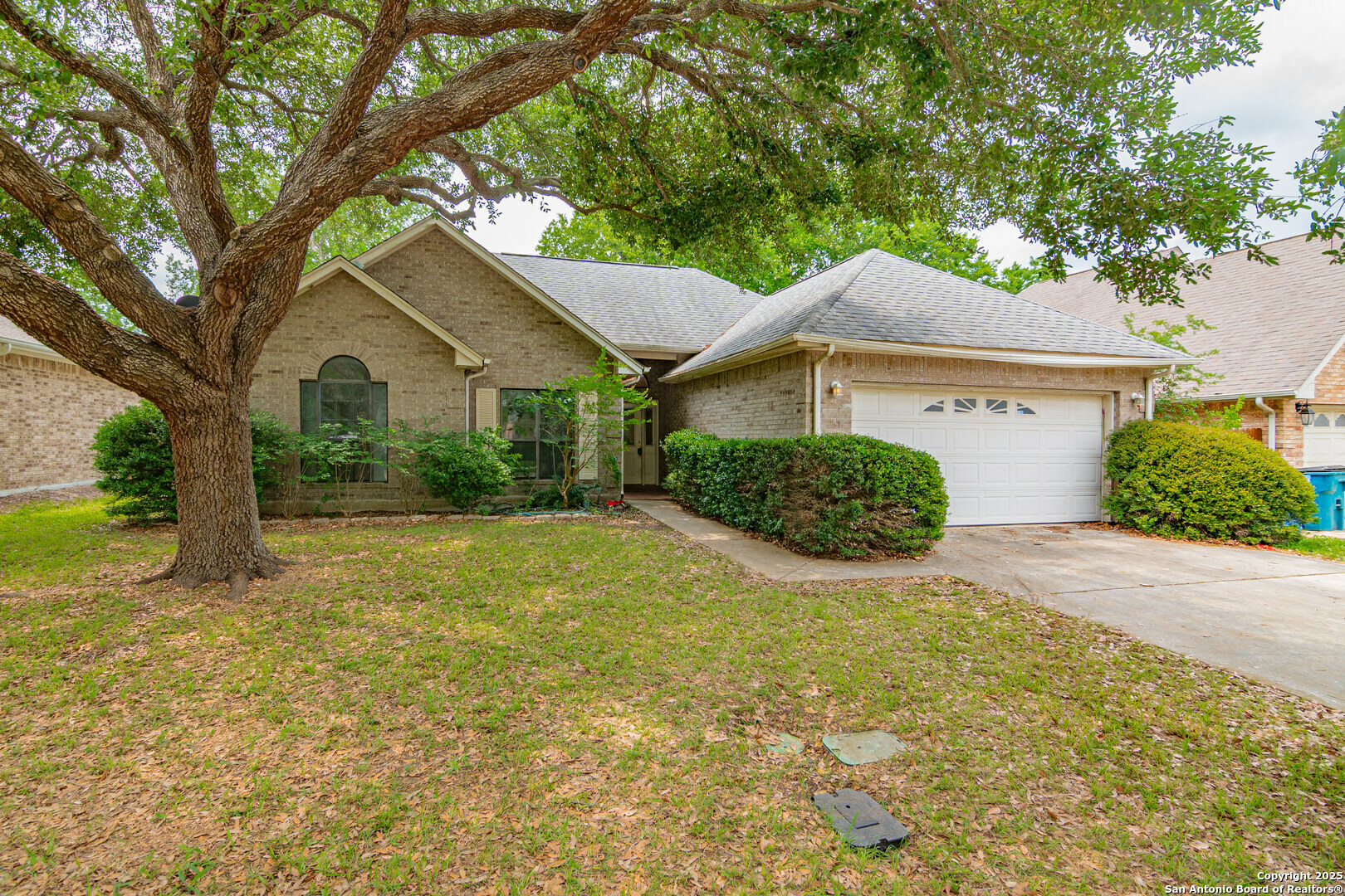 Property Photo: 132 Greenway TX 78155
