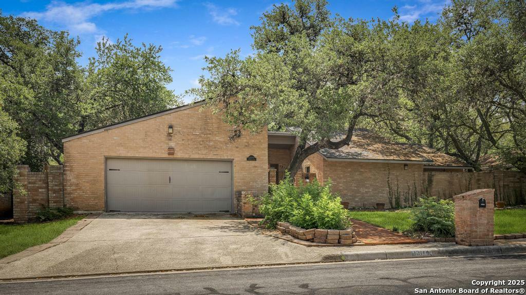 13114 N Hunters Circle  San Antonio TX 78230 photo