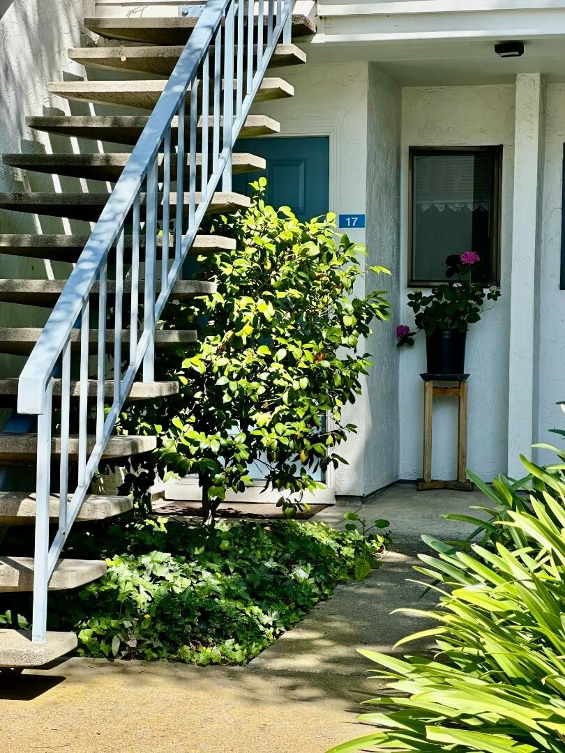 Property Photo:  1055 North Capitol Avenue 17  CA 95133 