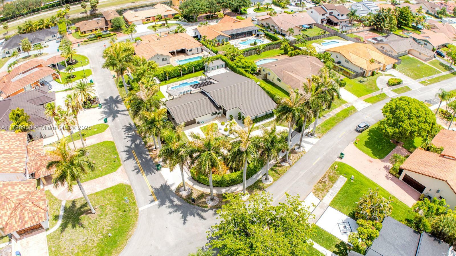 Property Photo:  7345 N Oakmont Dr  FL 33015 