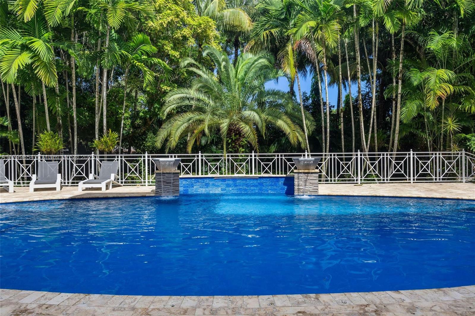 Property Photo: 101 Holly Ln FL 33317