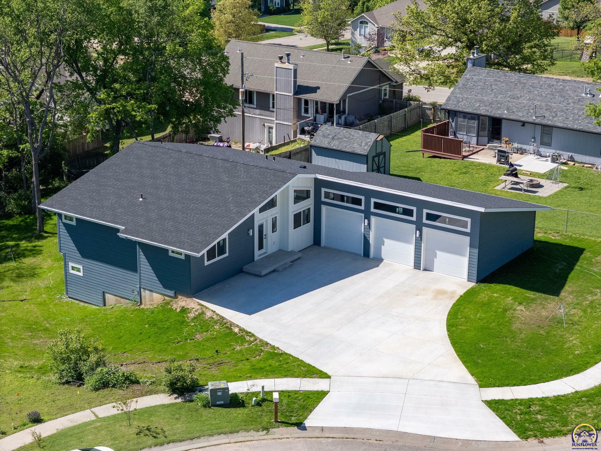 Property Photo: 3339 NW Dawdy Ct KS 66618