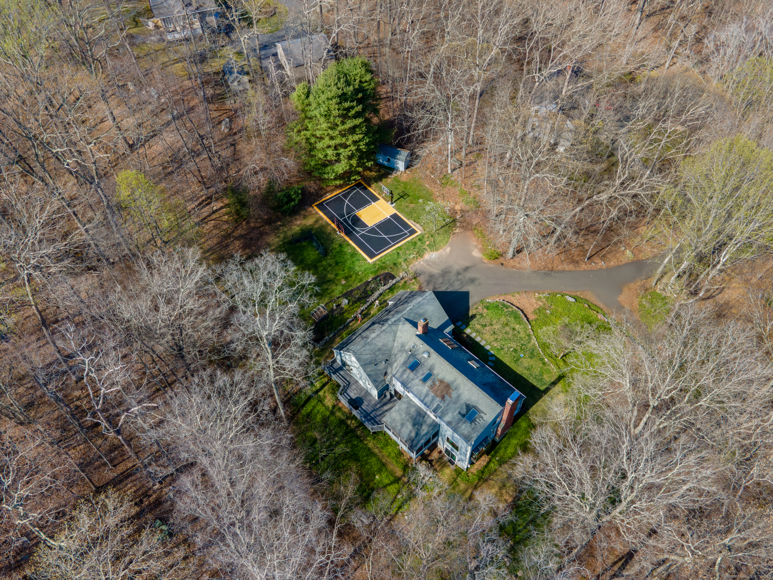 Property Photo: 195 Summer Hill Road CT 06443