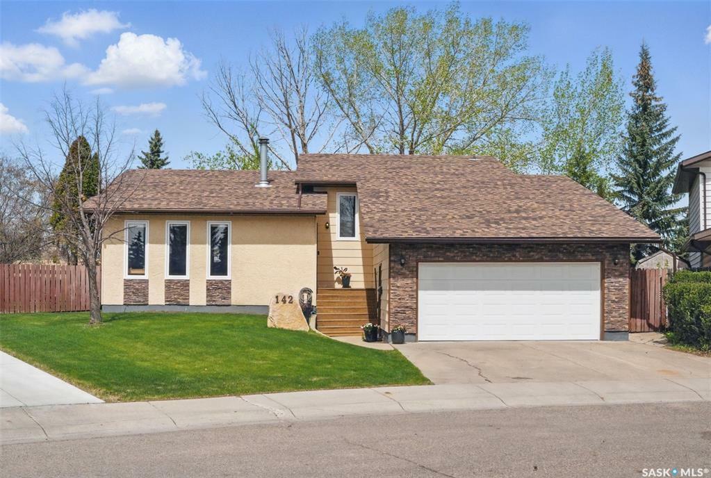 142 Kellins Crescent  Saskatoon SK S7N 2X6 photo