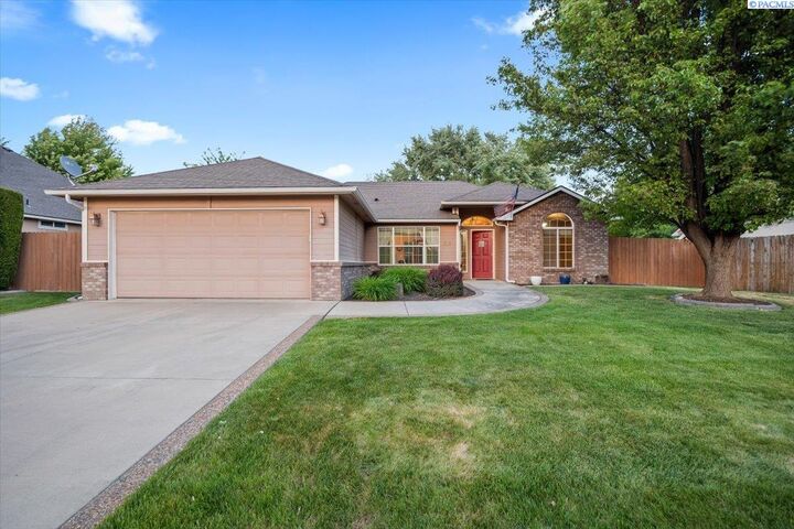 203 S Montana St  Kennewick WA 99336 photo