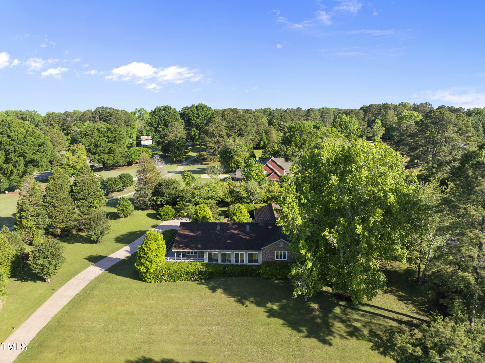 Property Photo: 9 Lakeview Drive NC 27332