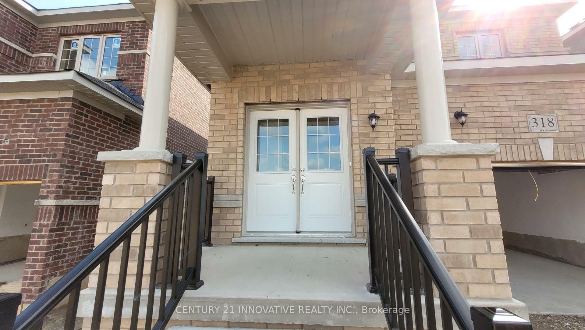 Property Photo:  318 Russell Street  ON N0C 1B0 
