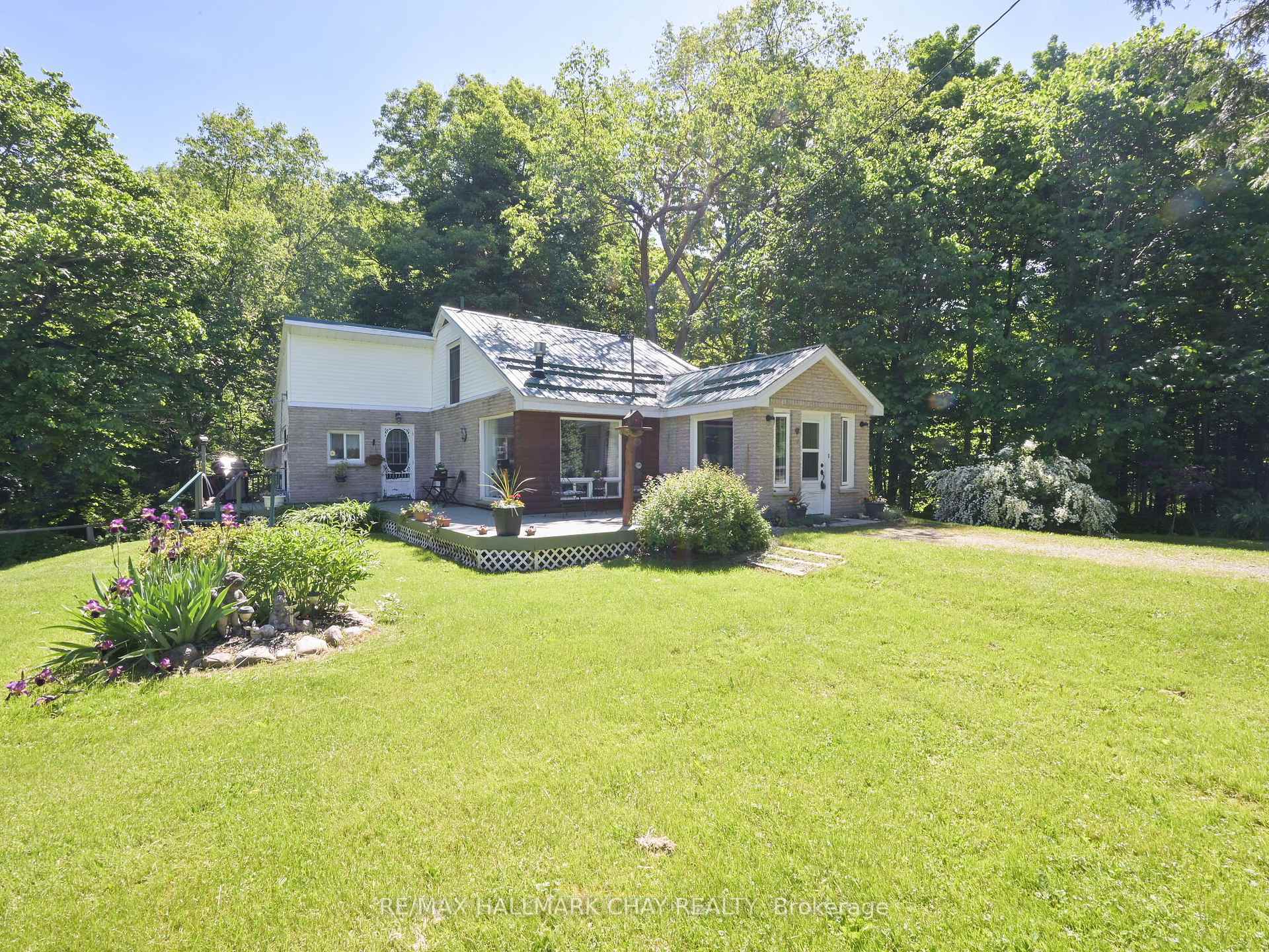 Property Photo: 9705 County 93 Road ON L4R 4L9