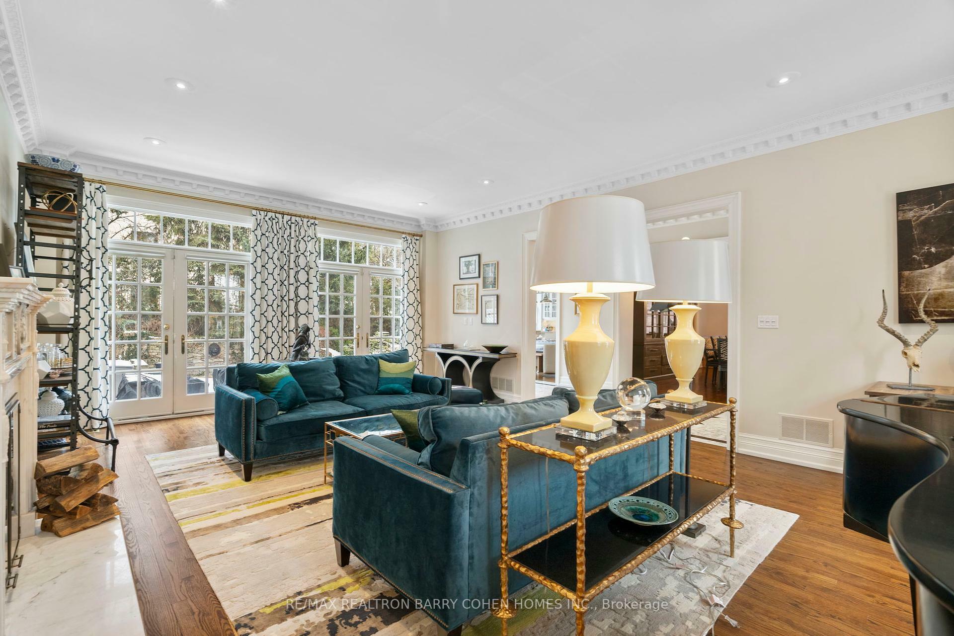 Property Photo: 10 Pine Hill Road ON M4W 1P6