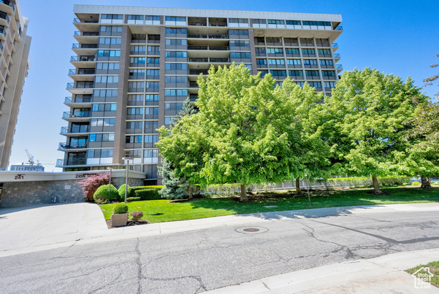 Property Photo: 241 N Vine St 903 W. UT 84103