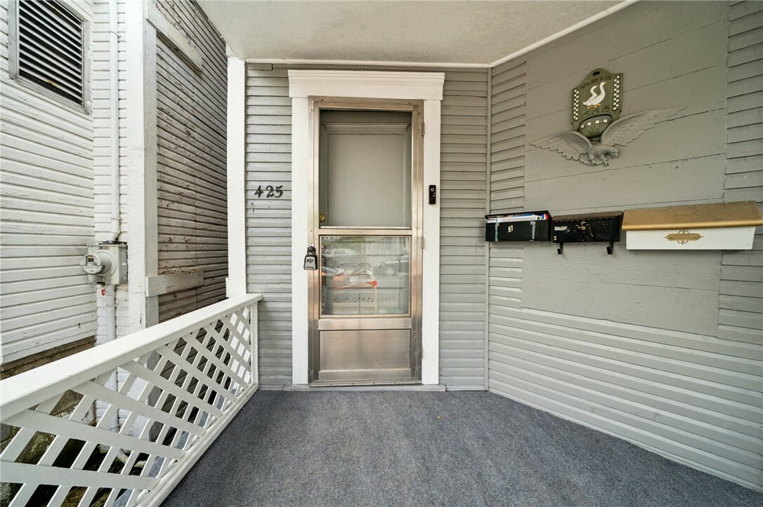 Property Photo: 425 Agatha PA 15140
