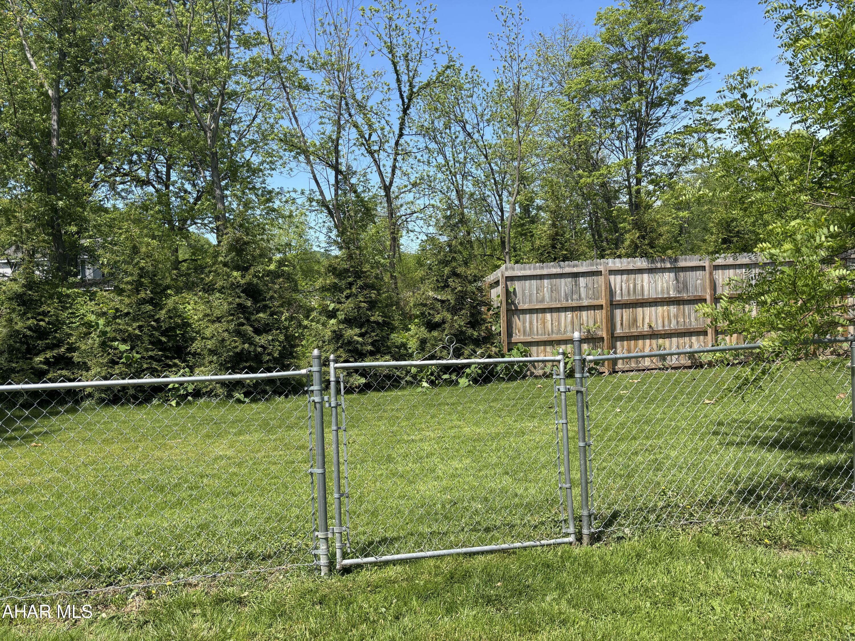 Property Photo: 897 Burns Avenue PA 16601