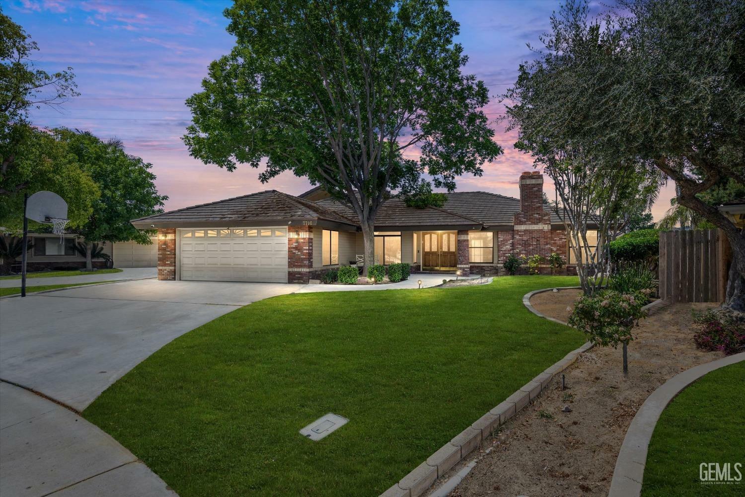 7716 Canfield Court  Bakersfield CA 93308 photo