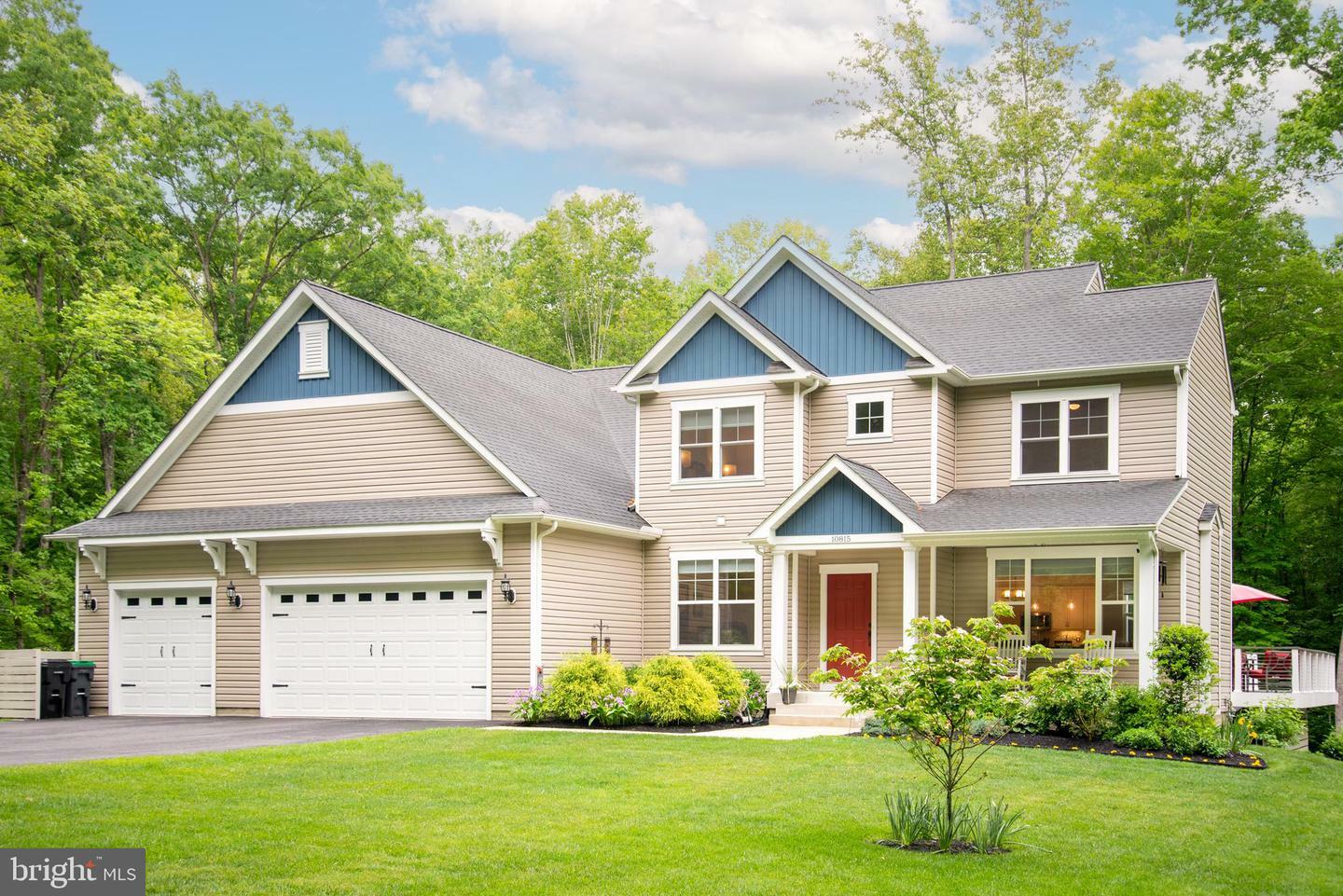 Property Photo: 10815 Lake Shore Lane VA 22407