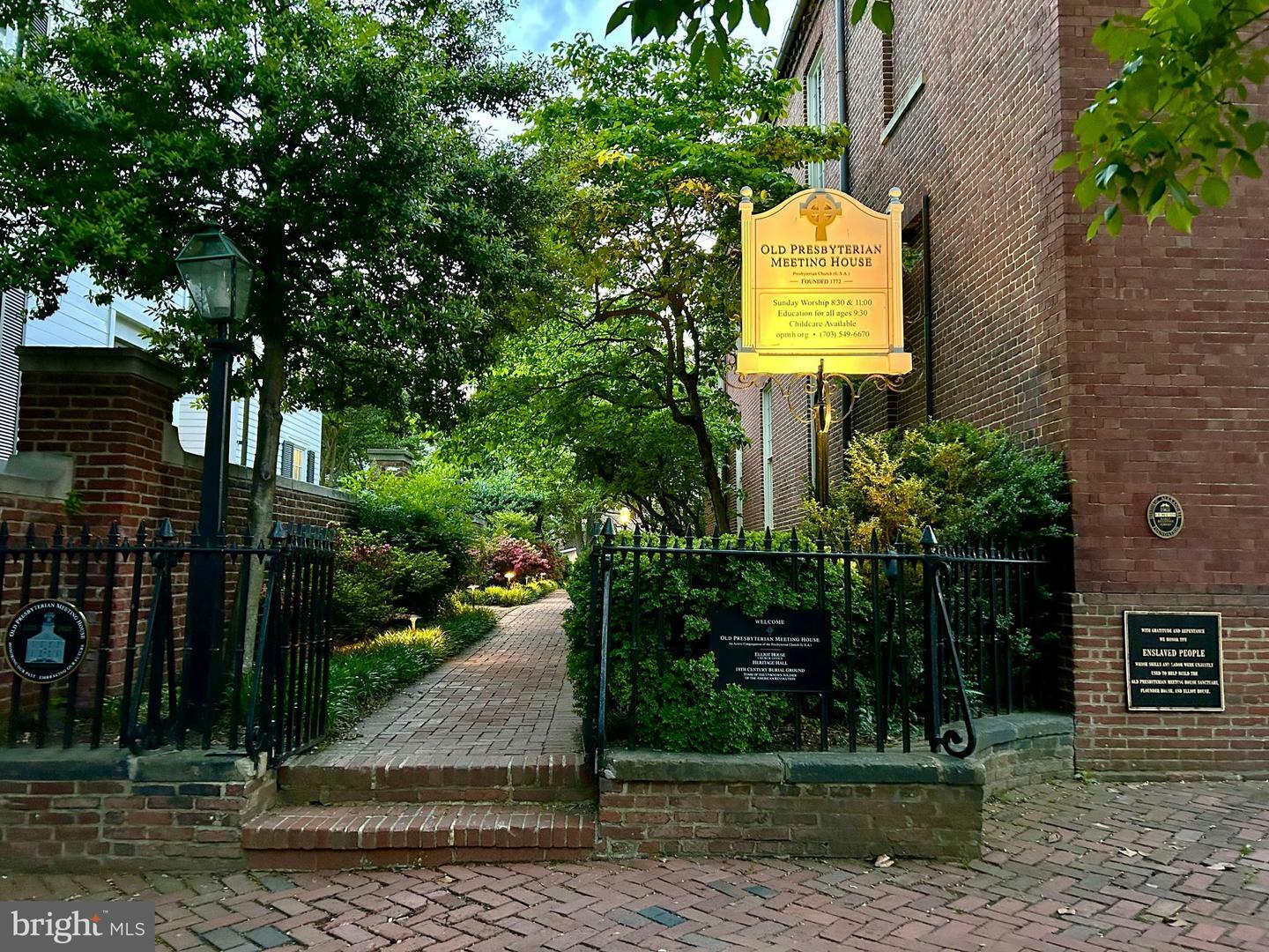 Property Photo: 308 S Fairfax Street VA 22314