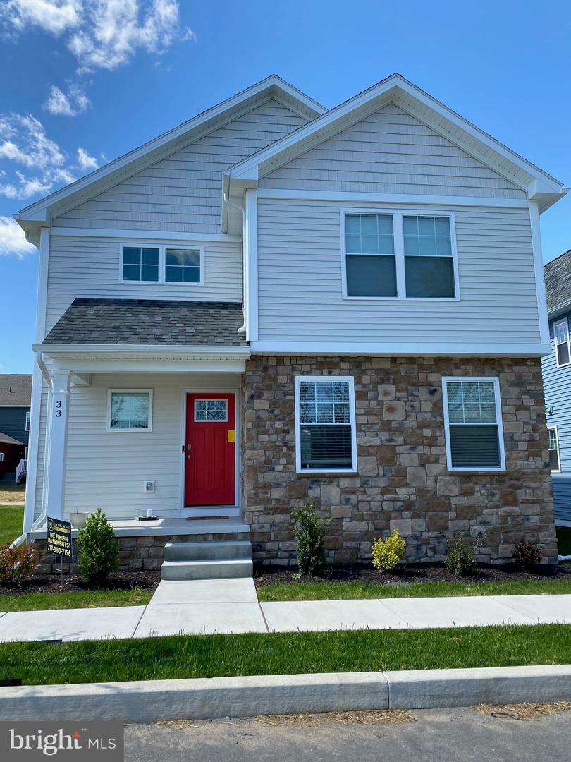 33 Coastal Avenue  Ephrata PA 17522 photo
