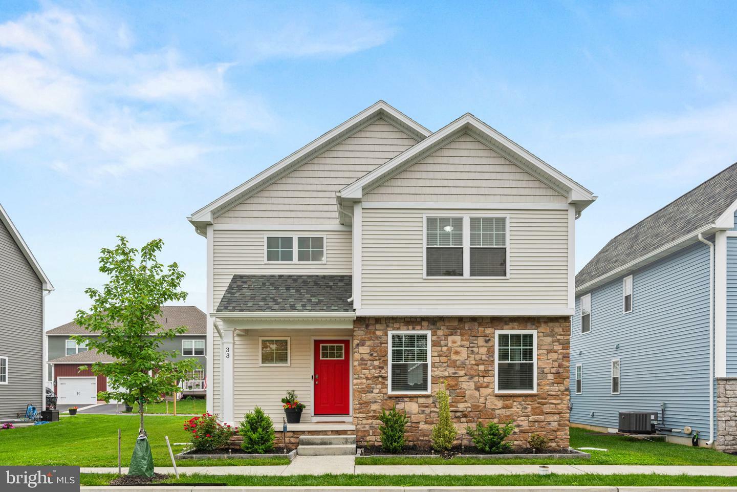 Property Photo: 33 Coastal Avenue PA 17522