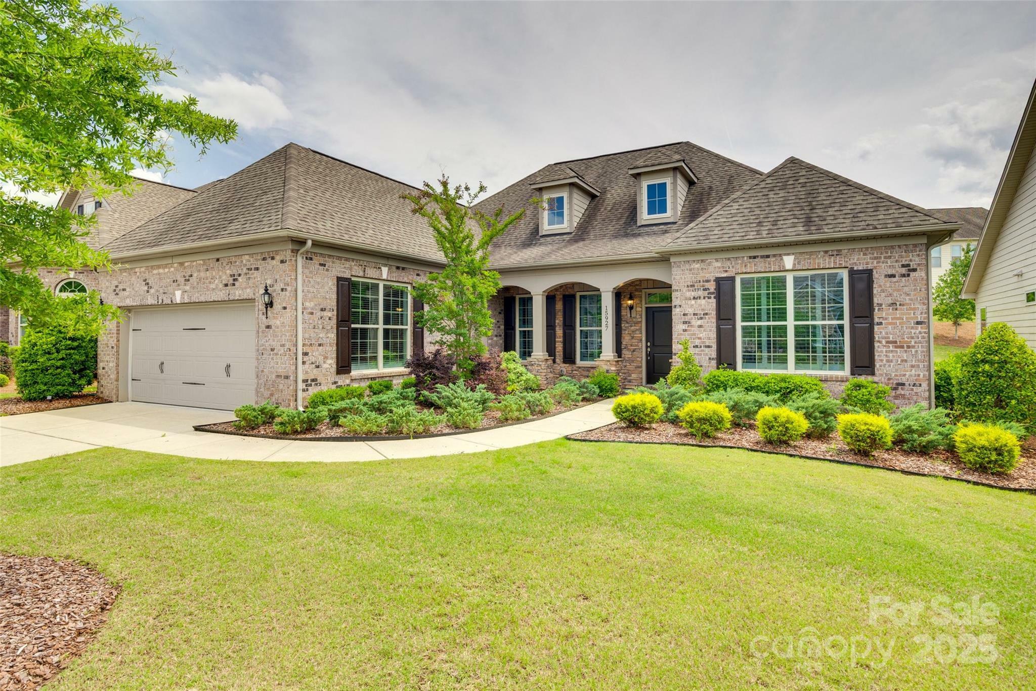 15927 Vale Ridge Drive  Charlotte NC 28278 photo