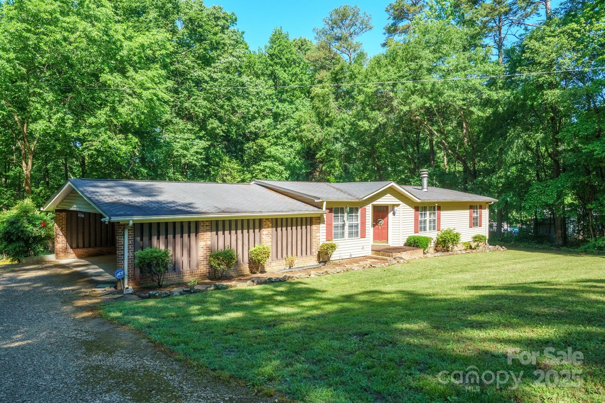 Property Photo: 2310 Alexis Lucia Road NC 28164