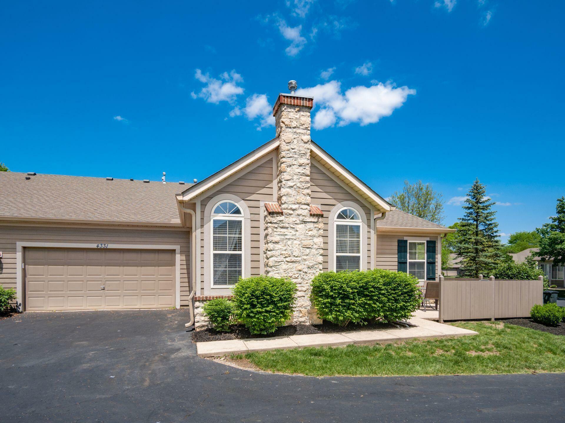 Property Photo: 4331 Bridgeside Place OH 43054