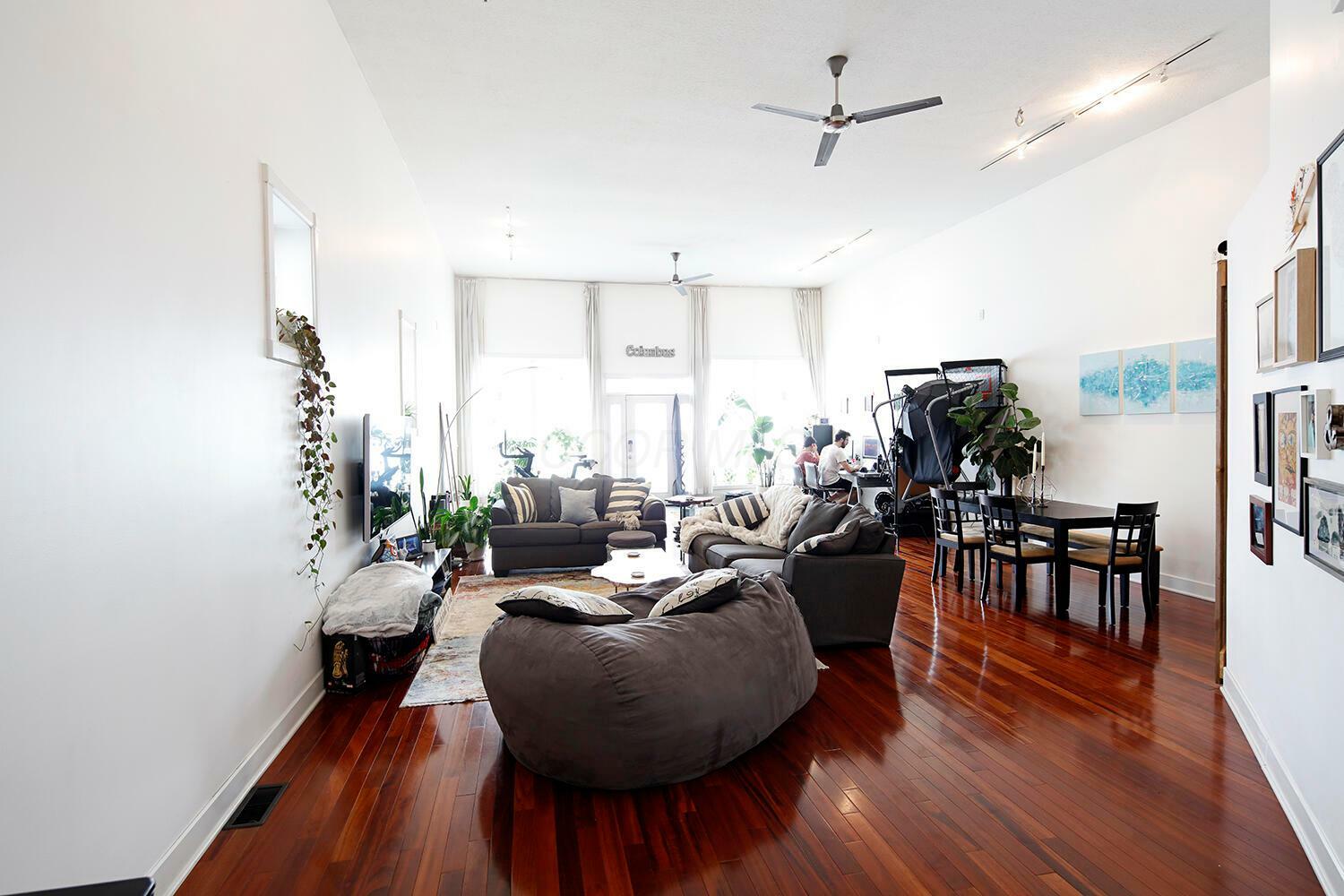 Property Photo: 1145 Summit Street OH 43201