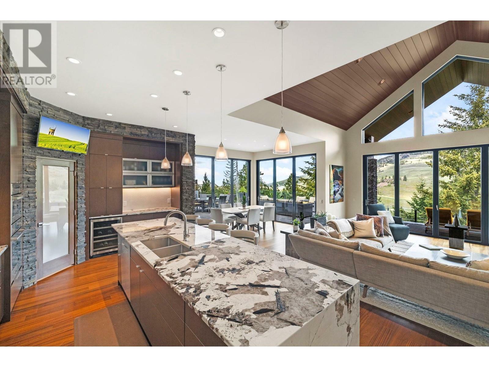 Property Photo: 920 Stockley Street BC V1P 1R6