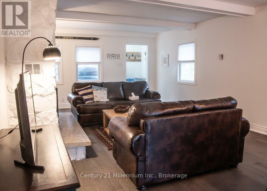 Photo de la propriété: 114 Chamonix Crescent ON L9Y 3Z2