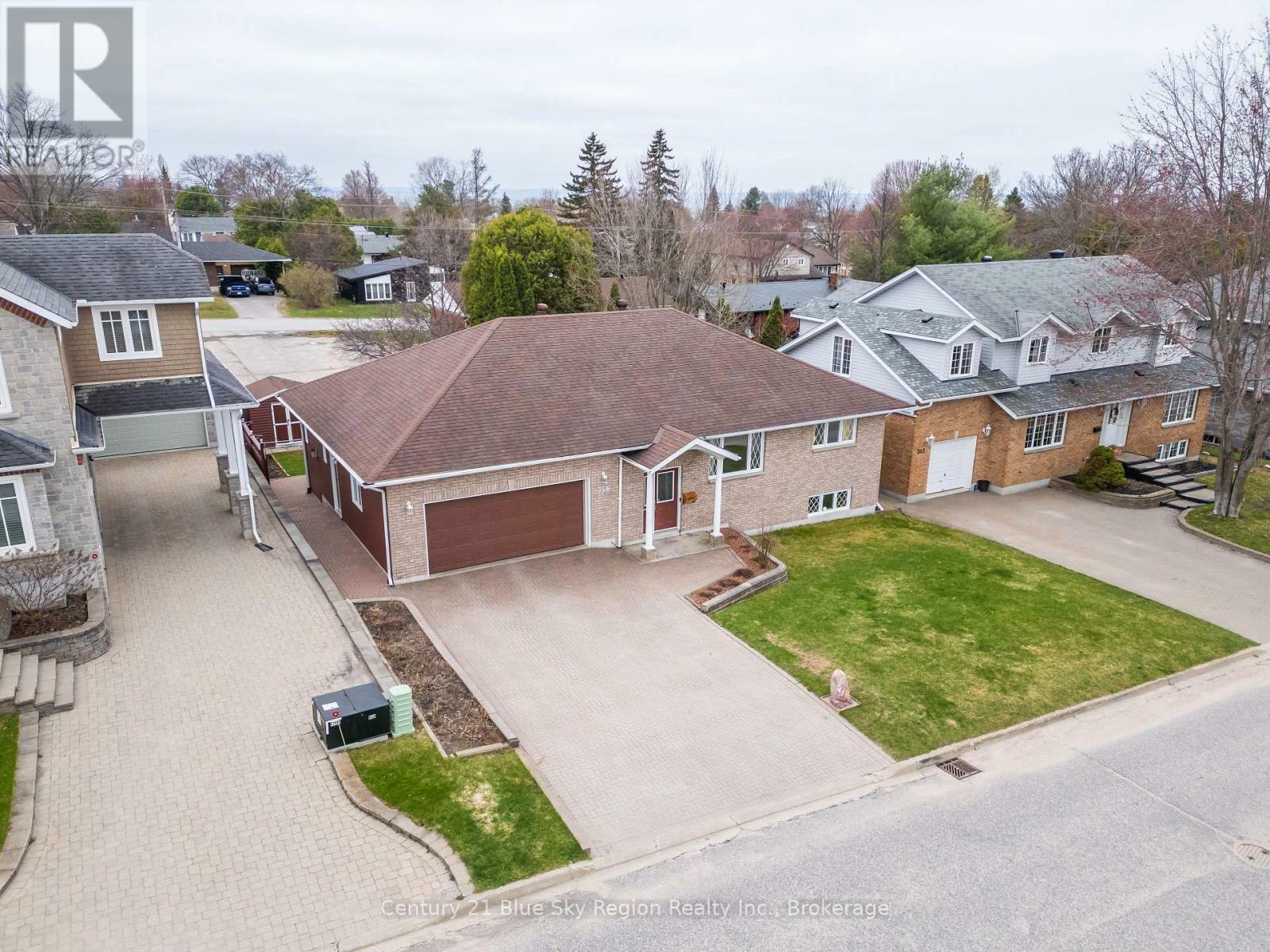 Photo de la propriété: 355 Elmwood Avenue ON P1B 9N4